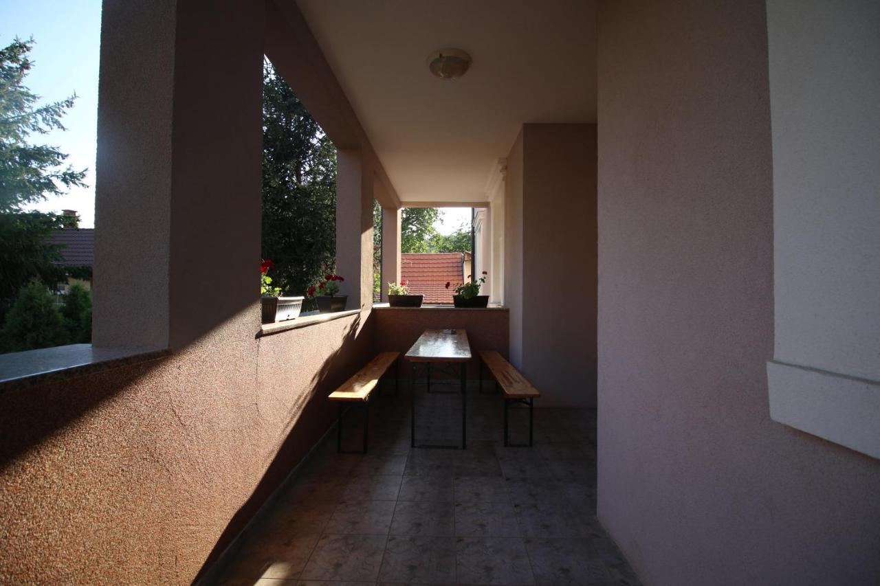 Hostel Teresianum Aleksinac Exterior foto