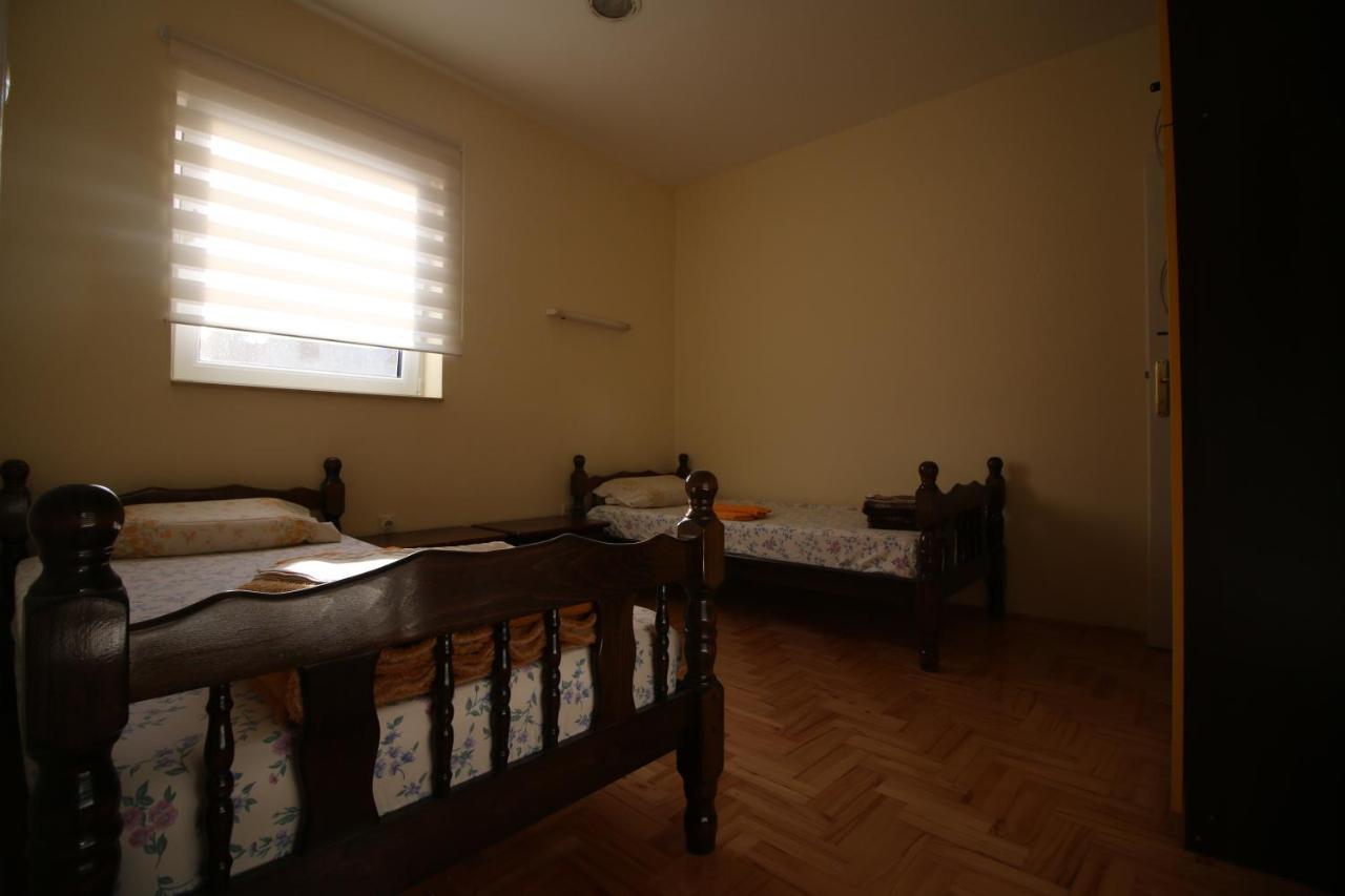 Hostel Teresianum Aleksinac Exterior foto